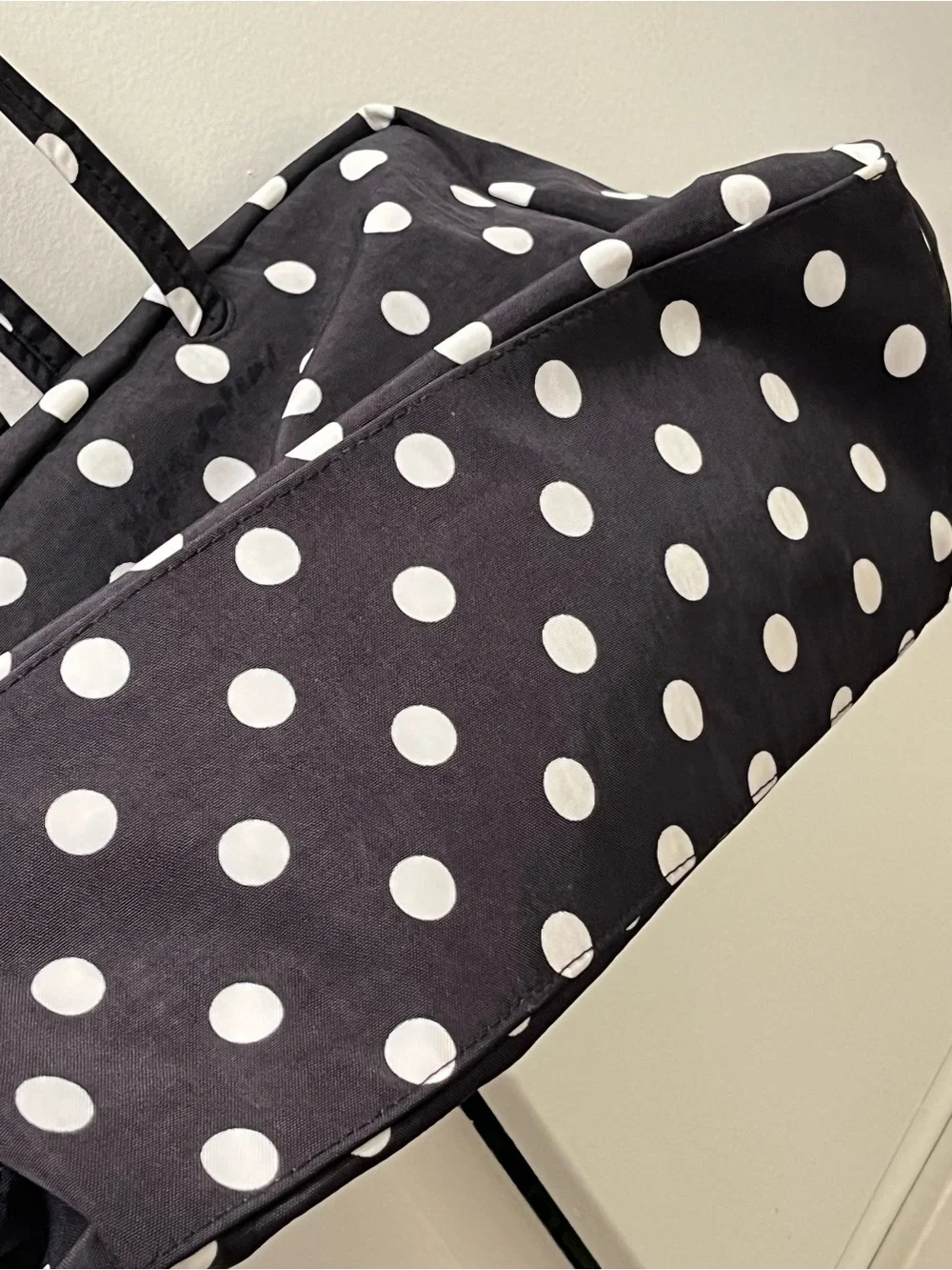 UO Exclusive Baggu Medium Bowler Bag B&W Polka Dots